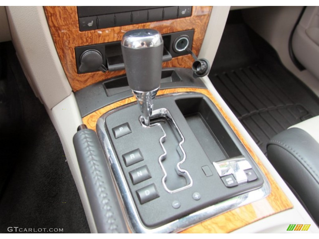 2008 Jeep Grand Cherokee Limited 4x4 Transmission Photos