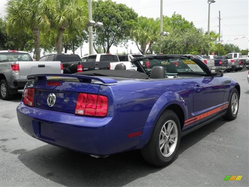 2005 Mustang V6 Premium Convertible - Sonic Blue Metallic / Dark Charcoal photo #6