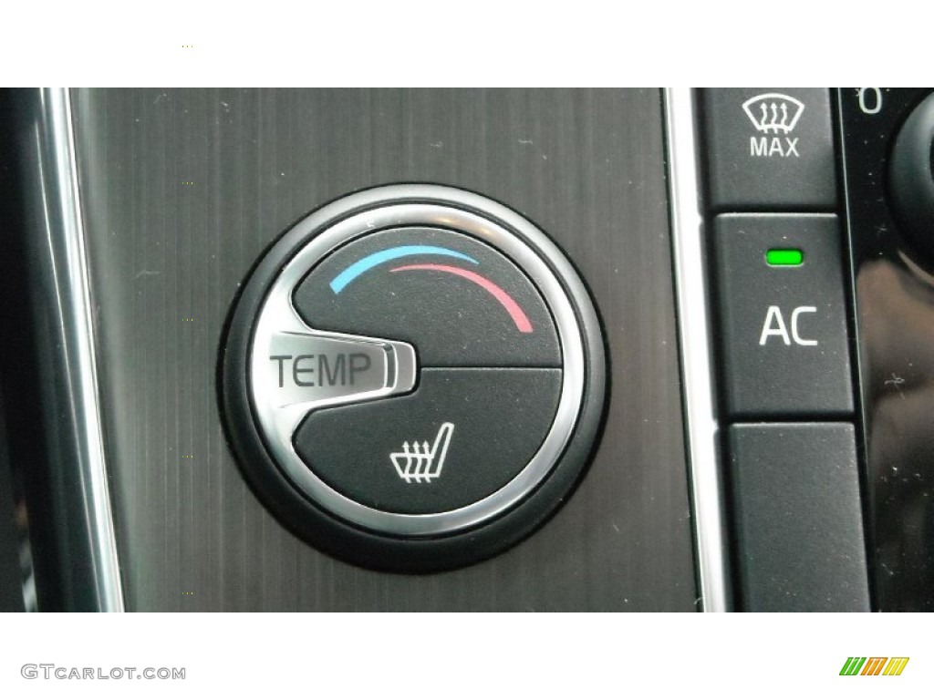 2013 Volvo S60 T5 Controls Photo #68659741