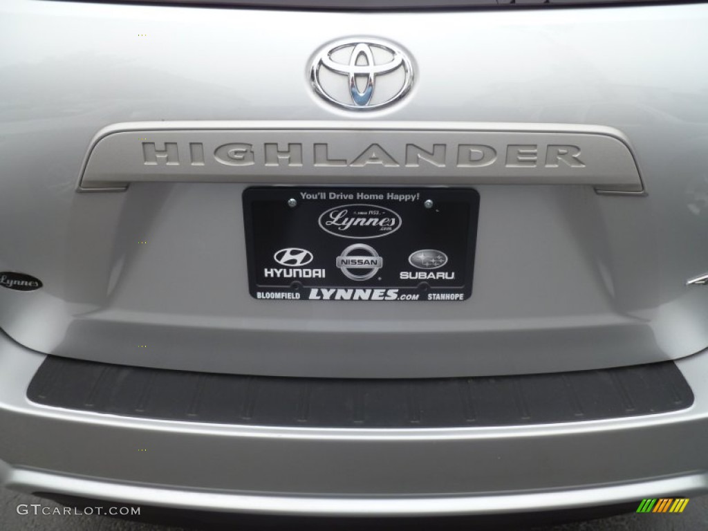 2010 Highlander V6 4WD - Classic Silver Metallic / Ash photo #5