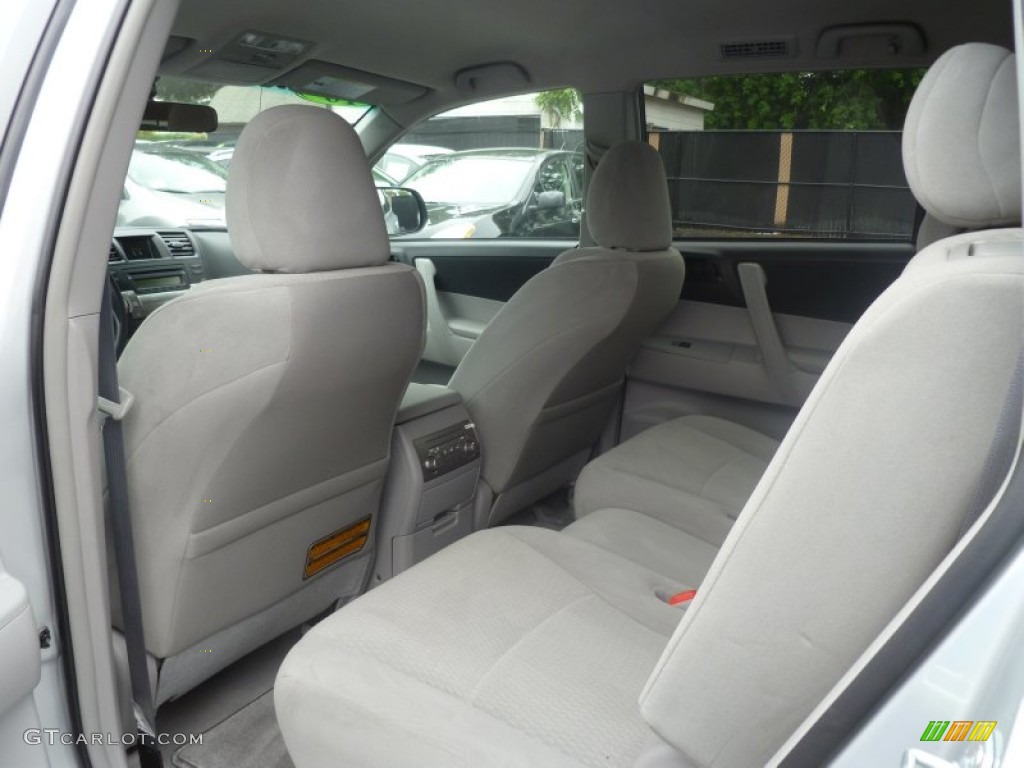 2010 Highlander V6 4WD - Classic Silver Metallic / Ash photo #13