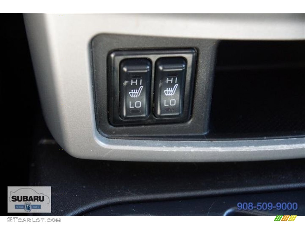 2004 Endeavor XLS AWD - Titanium Gray Pearl / Charcoal Gray photo #37
