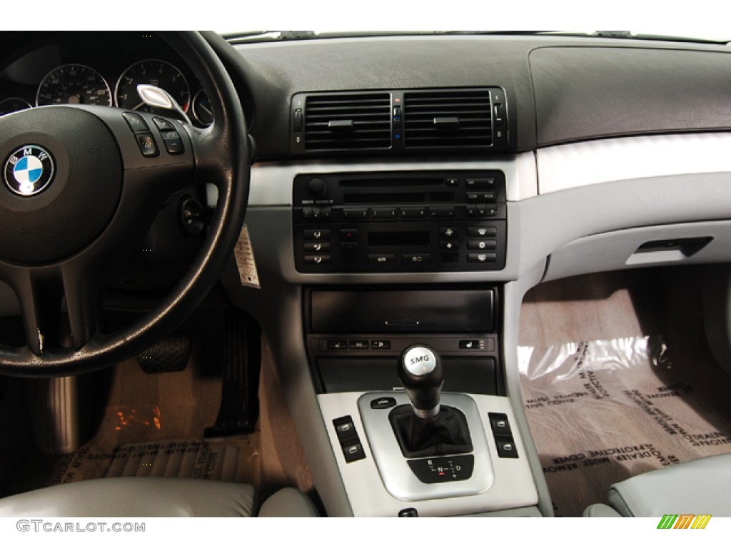 2004 BMW 3 Series 330i Coupe Controls Photo #68662323