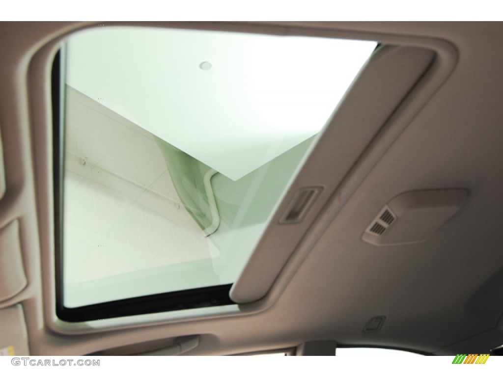 2004 BMW 3 Series 330i Coupe Sunroof Photos