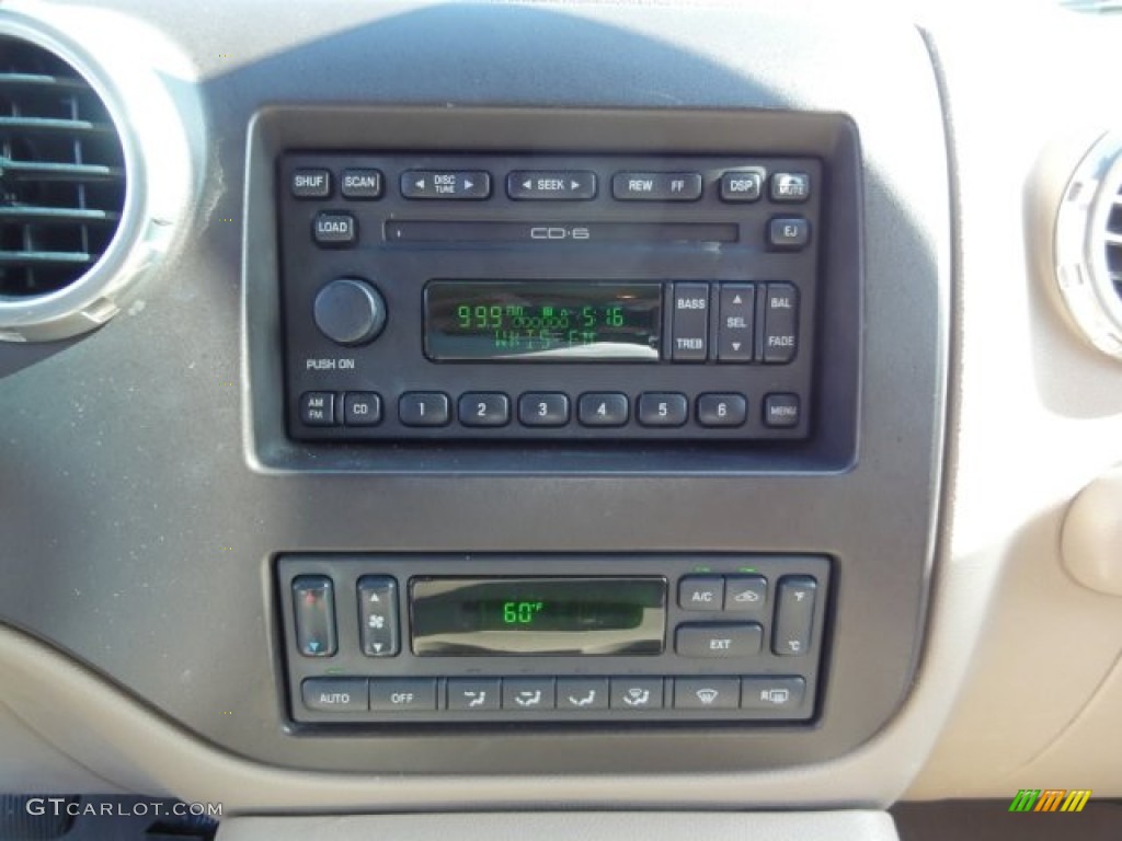 2003 Ford Expedition Eddie Bauer Controls Photo #68665522