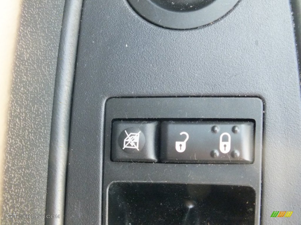 2010 Charger SXT - Stone White / Dark Slate Gray photo #19