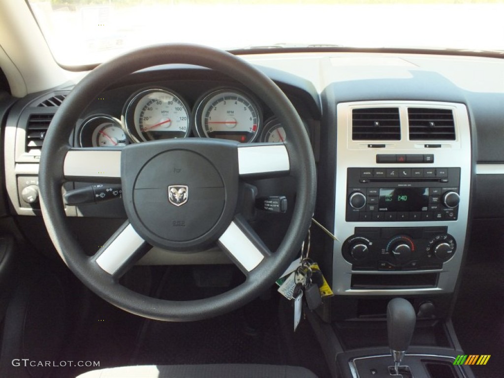 2010 Charger SXT - Stone White / Dark Slate Gray photo #29