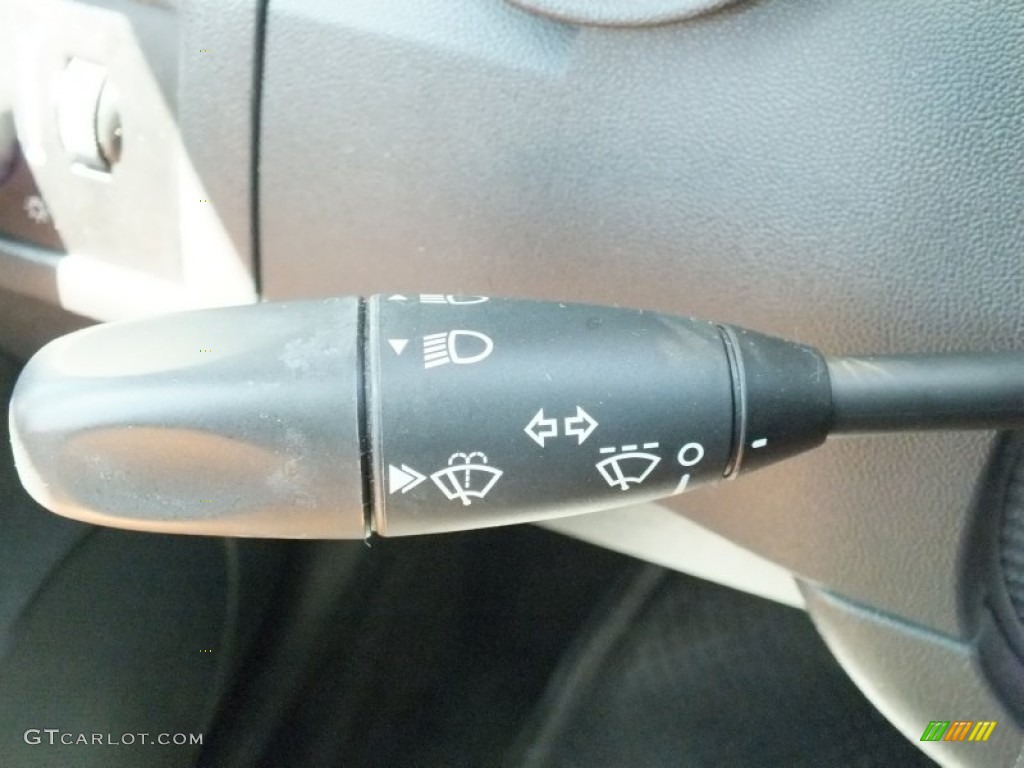 2010 Charger SXT - Stone White / Dark Slate Gray photo #31