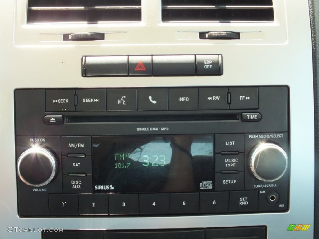 2010 Charger SXT - Stone White / Dark Slate Gray photo #34