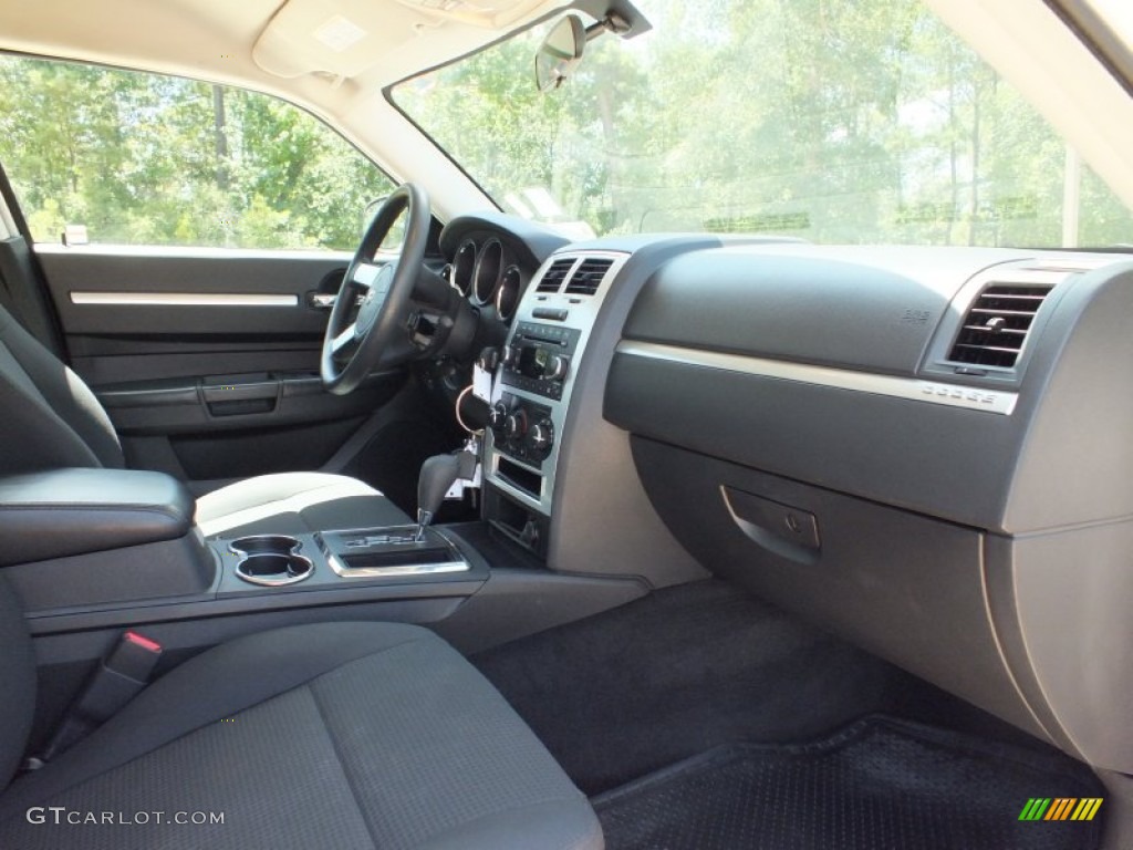 2010 Charger SXT - Stone White / Dark Slate Gray photo #40