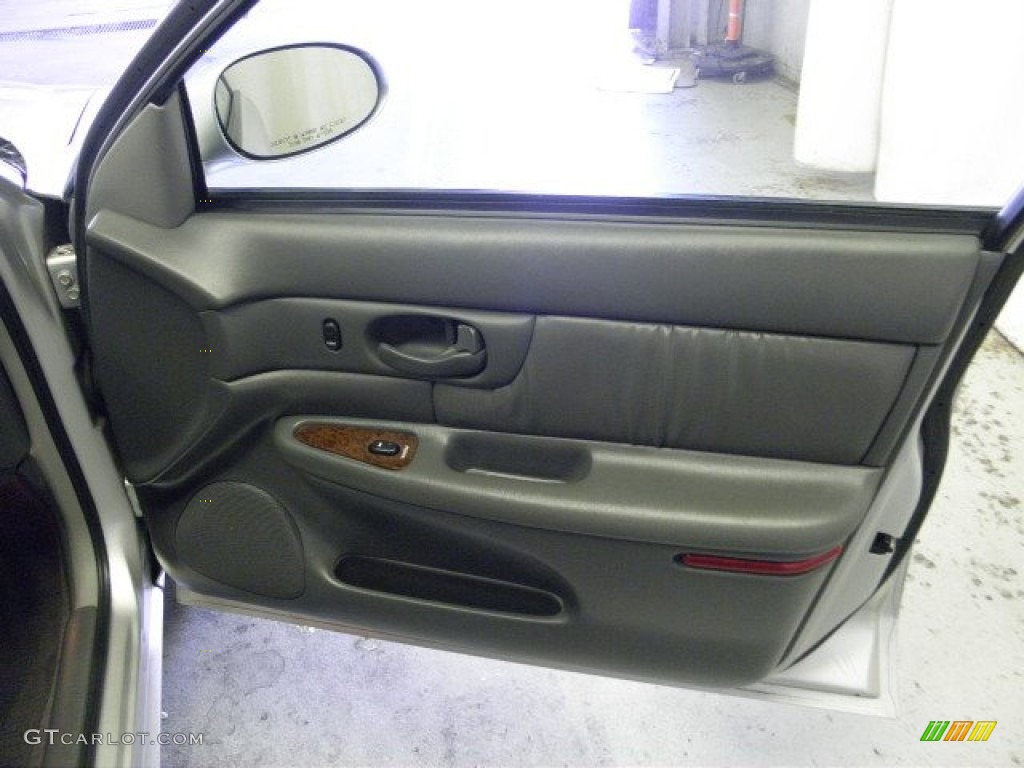 2005 Buick Century Sedan Gray Door Panel Photo #68668942