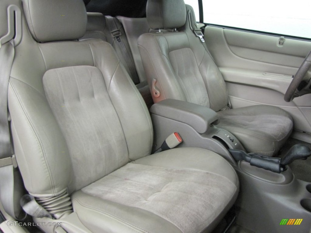 2006 Chrysler Sebring Touring Convertible Front Seat Photo #68672122