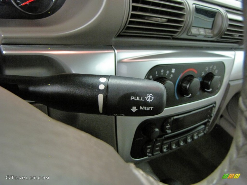 2006 Chrysler Sebring Touring Convertible Controls Photo #68672188