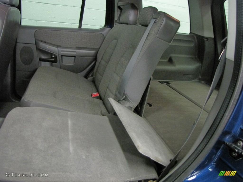 2004 Explorer XLS 4x4 - Dark Blue Pearl Metallic / Graphite photo #12