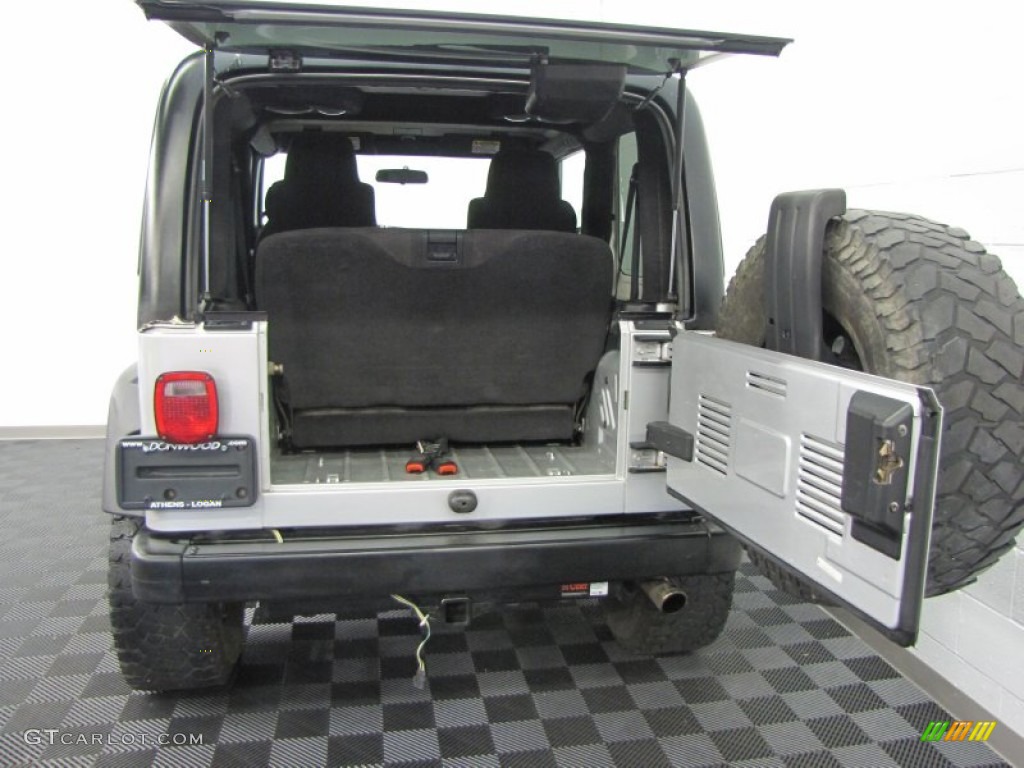 2004 Wrangler Sport 4x4 - Bright Silver Metallic / Dark Slate Gray photo #5