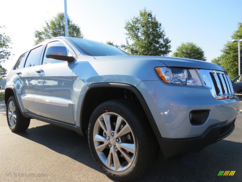 Winter Chill Pearl 2013 Jeep Grand Cherokee Laredo Exterior Photo #68672836