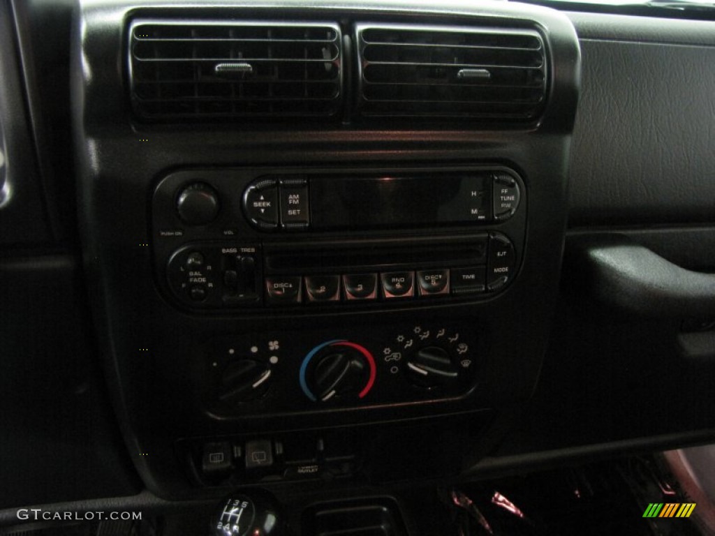 2004 Wrangler Sport 4x4 - Bright Silver Metallic / Dark Slate Gray photo #25