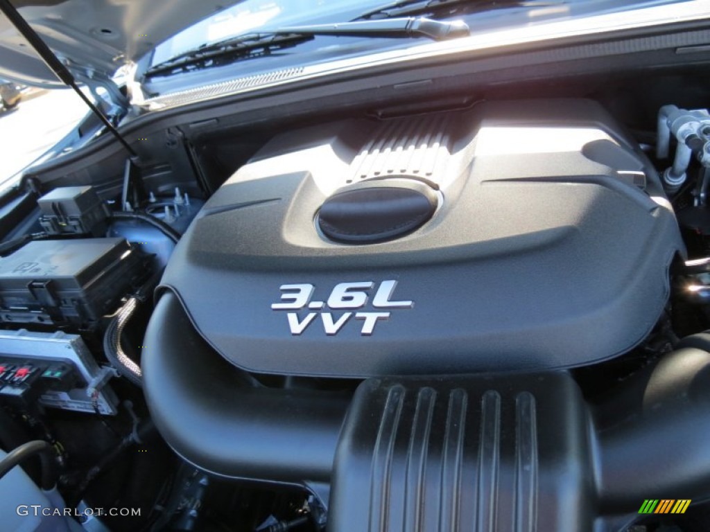 2013 Grand Cherokee Laredo - Winter Chill Pearl / Dark Graystone/Medium Graystone photo #12