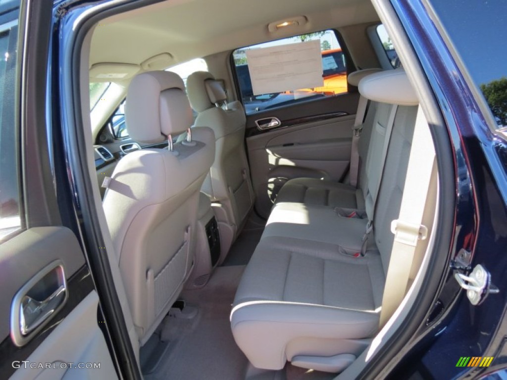 2013 Grand Cherokee Laredo - True Blue Pearl / Dark Graystone/Medium Graystone photo #7