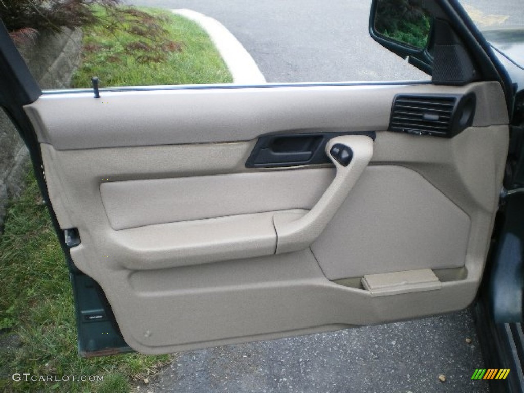 1991 BMW 5 Series 525i Sedan Door Panel Photos