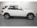 Arctic White - ML 350 4Matic Photo No. 7