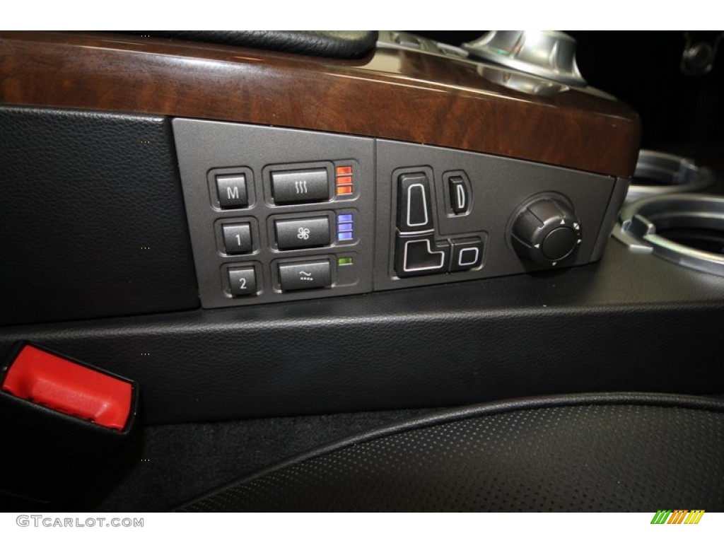 2004 BMW 7 Series 745i Sedan Controls Photo #68678761