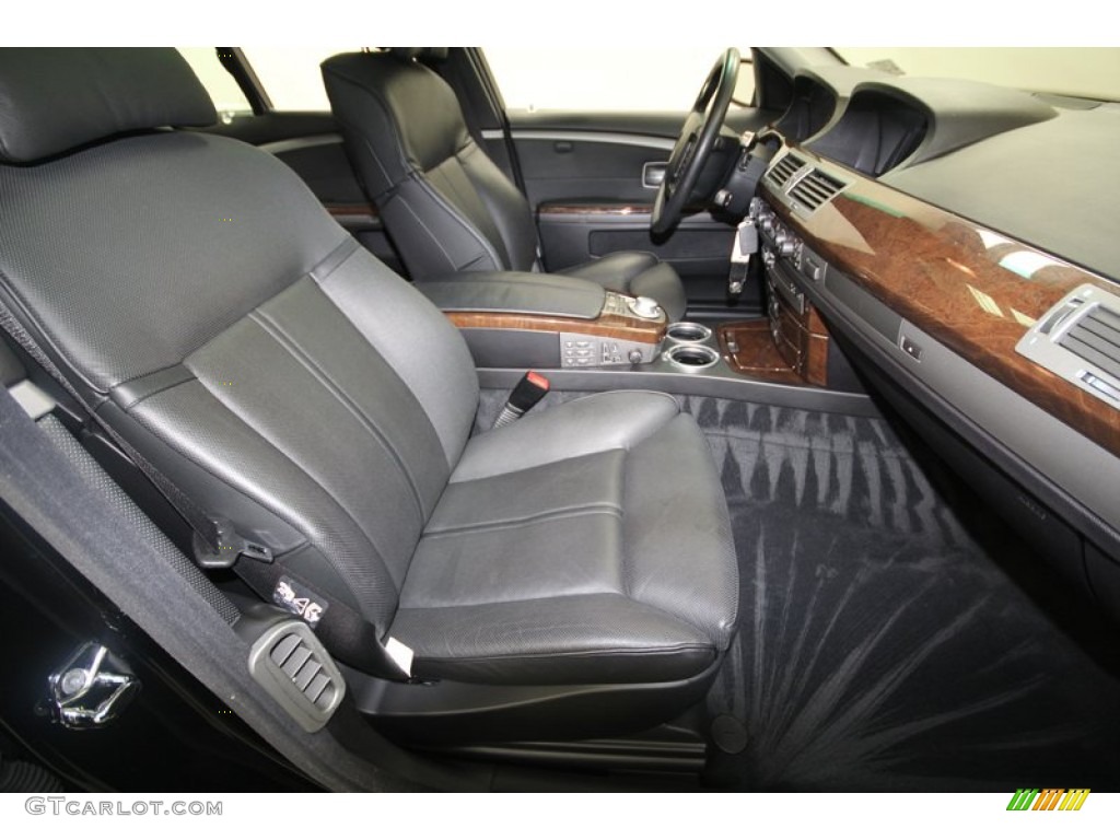 2004 7 Series 745i Sedan - Black Sapphire Metallic / Black/Black photo #46