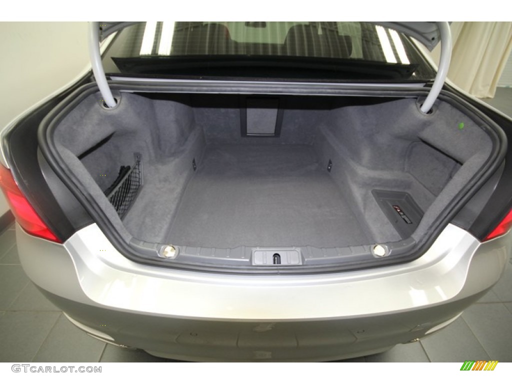 2011 BMW 7 Series 750Li Sedan Trunk Photo #68679124