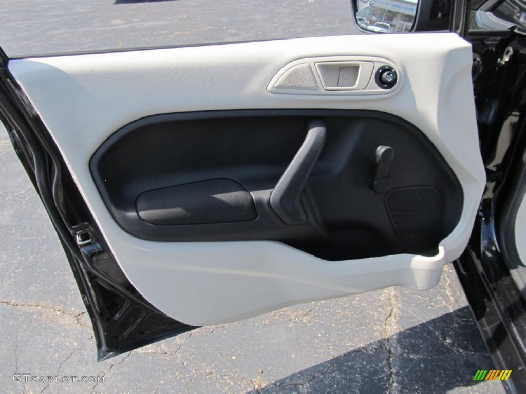 2011 Ford Fiesta S Sedan Door Panel Photos