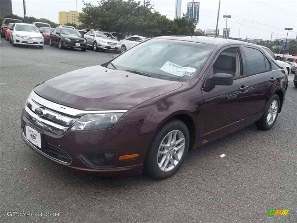 2012 Fusion S - Bordeaux Reserve Metallic / Medium Light Stone photo #4