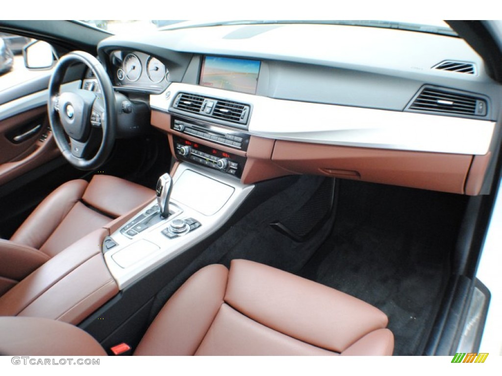 2011 BMW 5 Series 550i xDrive Sedan Cinnamon Brown Dashboard Photo #68685874