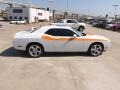Bright White - Challenger R/T Plus Photo No. 6