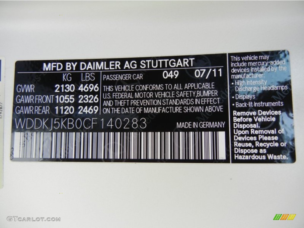 2012 E Color Code 049 for designo Magno Cashmere White Matte Photo #68686816