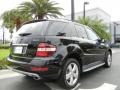Black - ML 350 4Matic Photo No. 6