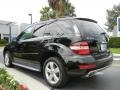 Black - ML 350 4Matic Photo No. 8