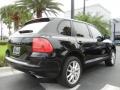 Black - Cayenne S Photo No. 6