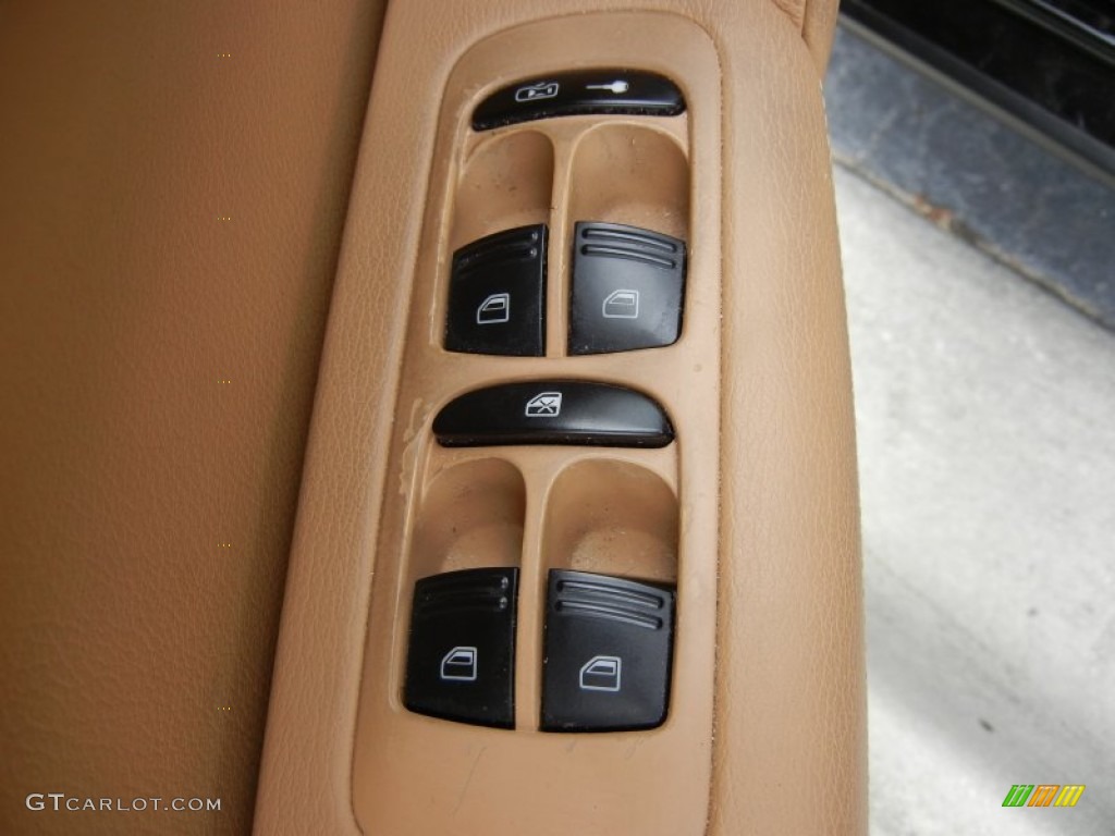 2006 Porsche Cayenne S Controls Photo #68687668