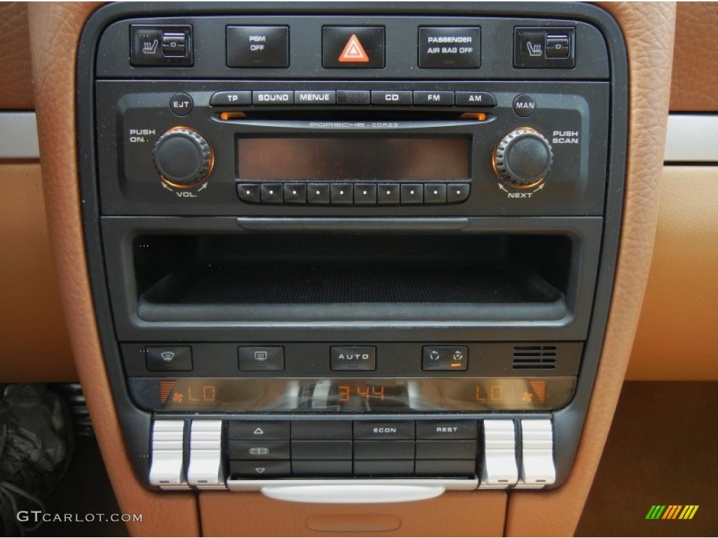 2006 Porsche Cayenne S Audio System Photo #68687737