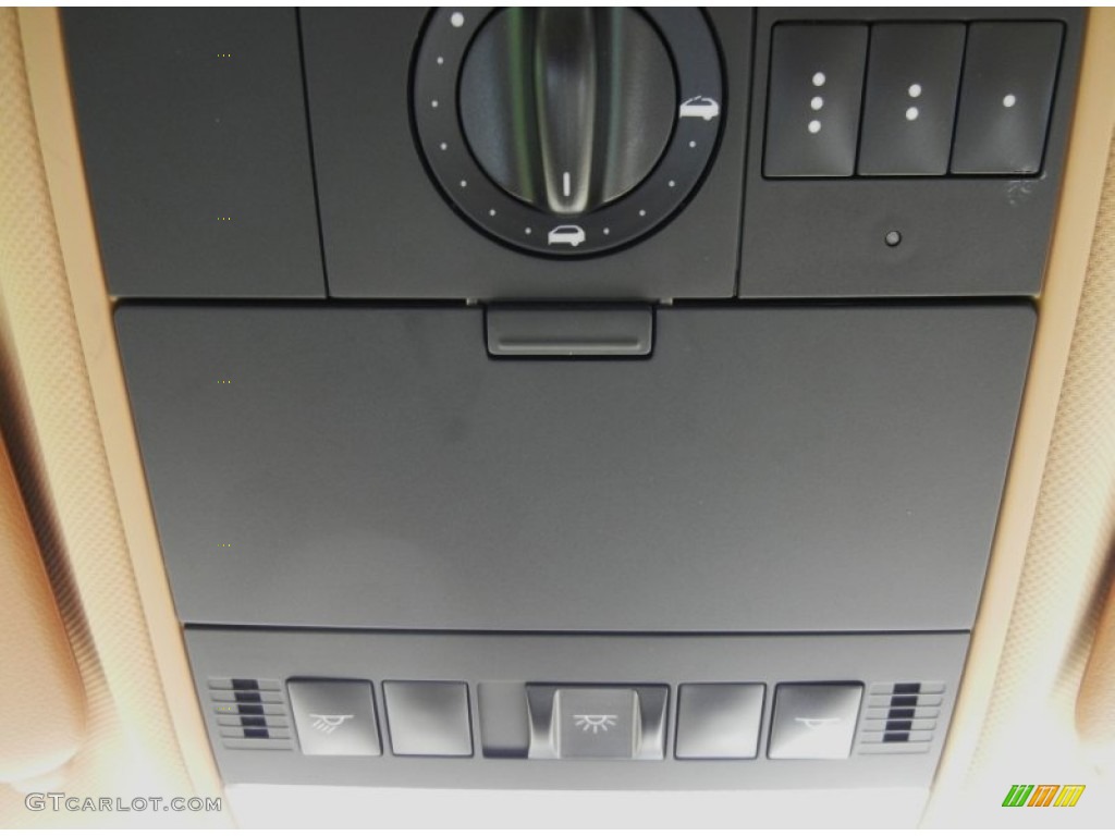 2006 Porsche Cayenne S Controls Photo #68687755