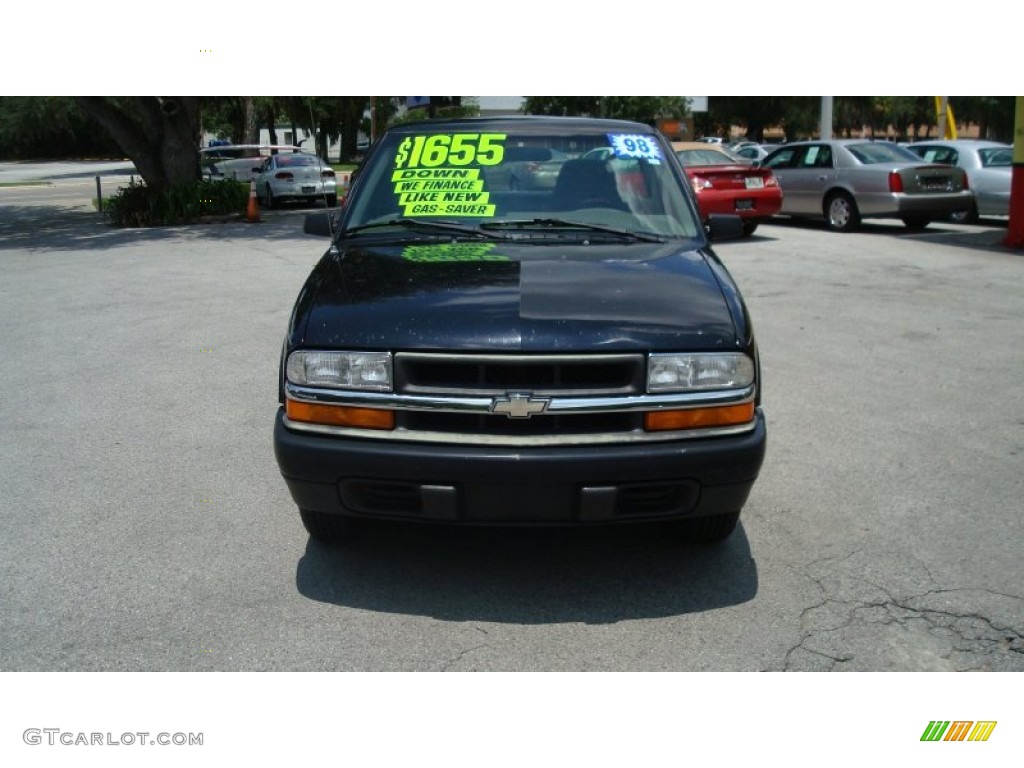 1998 S10 Regular Cab - Onyx Black / Gray photo #8