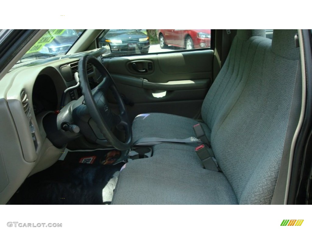 1998 S10 Regular Cab - Onyx Black / Gray photo #10