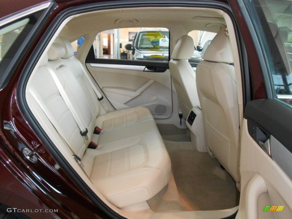 2013 Volkswagen Passat TDI SE Rear Seat Photo #68688787
