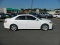 Super White - Camry SE Photo No. 6