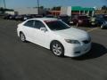 Super White - Camry SE Photo No. 7