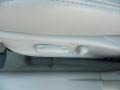 Super White - Camry SE Photo No. 11