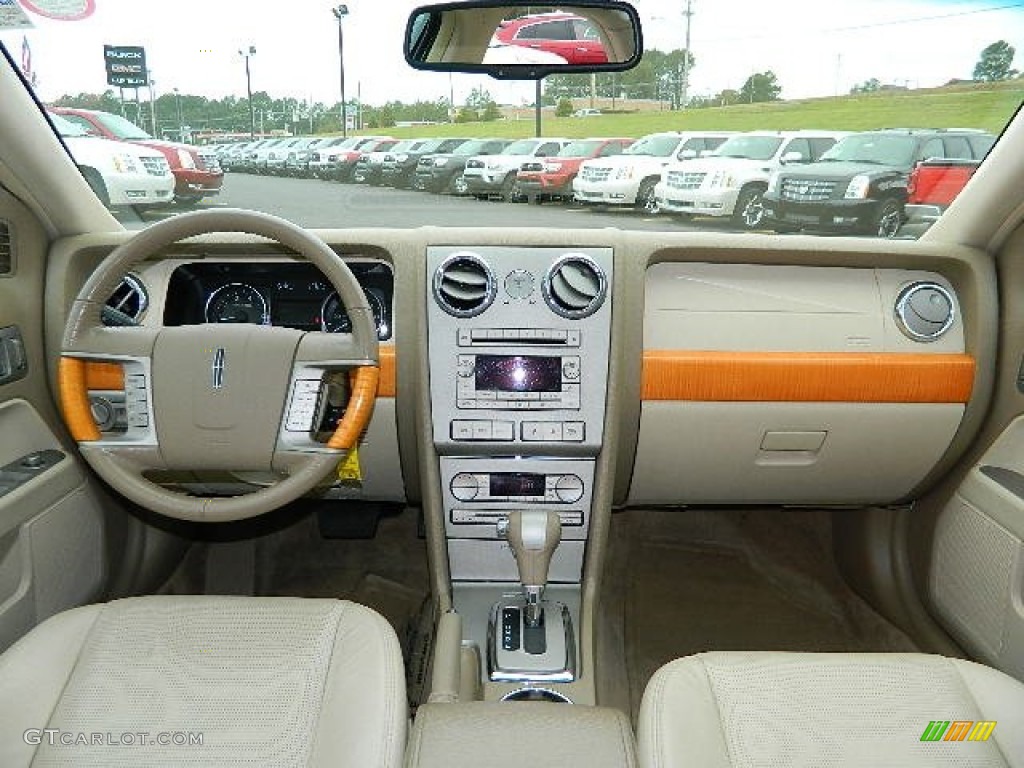 2009 Lincoln MKZ Sedan Sand Dashboard Photo #68690329