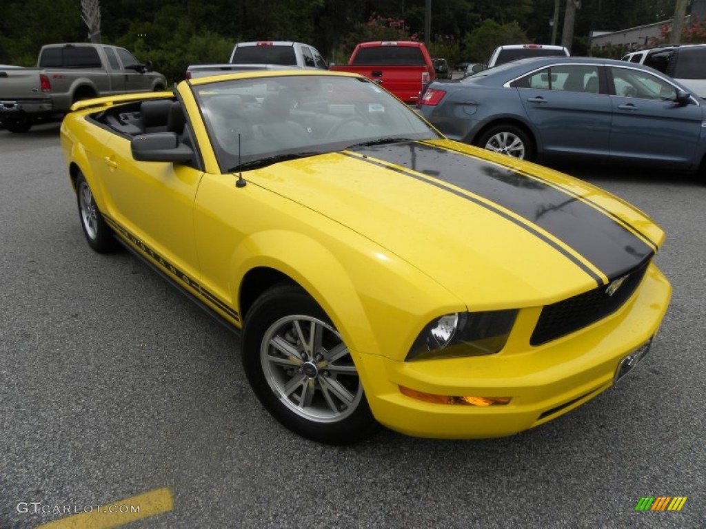2005 Mustang V6 Premium Convertible - Screaming Yellow / Dark Charcoal photo #1