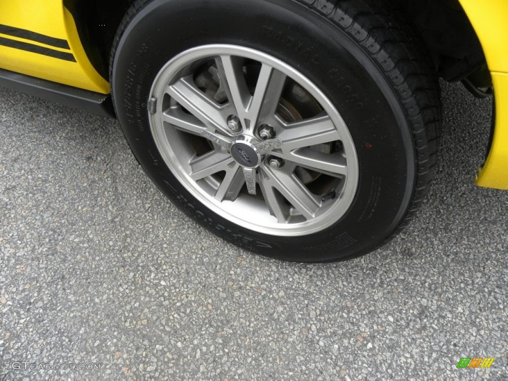 2005 Ford Mustang V6 Premium Convertible Wheel Photo #68693338