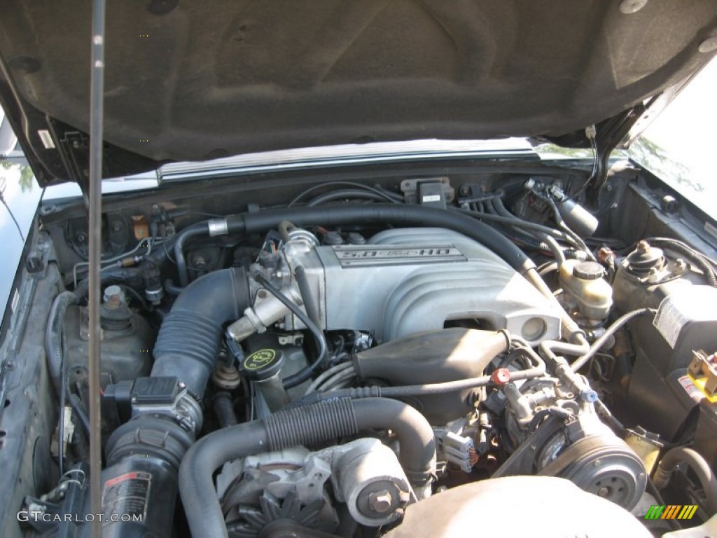 1992 Ford Mustang GT Convertible Engine Photos