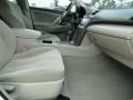 Super White - Camry LE Photo No. 24